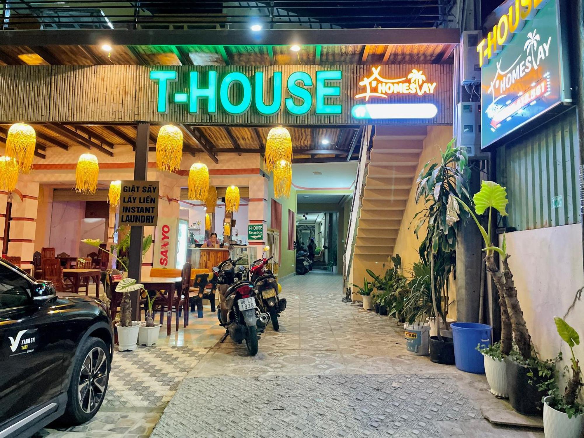 T'H Homestay Mũi Né Kültér fotó